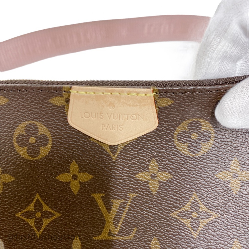 LOUIS VUITTON Monogram Multi Pochette Accessories - Picture 4 of 11